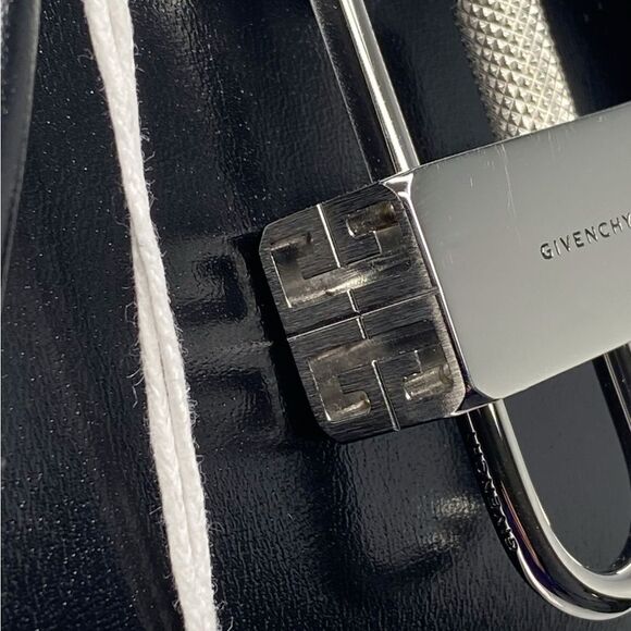 Givenchy Antigona Stretch Mini Top Handle in Box Leather - Picture 16 of 16